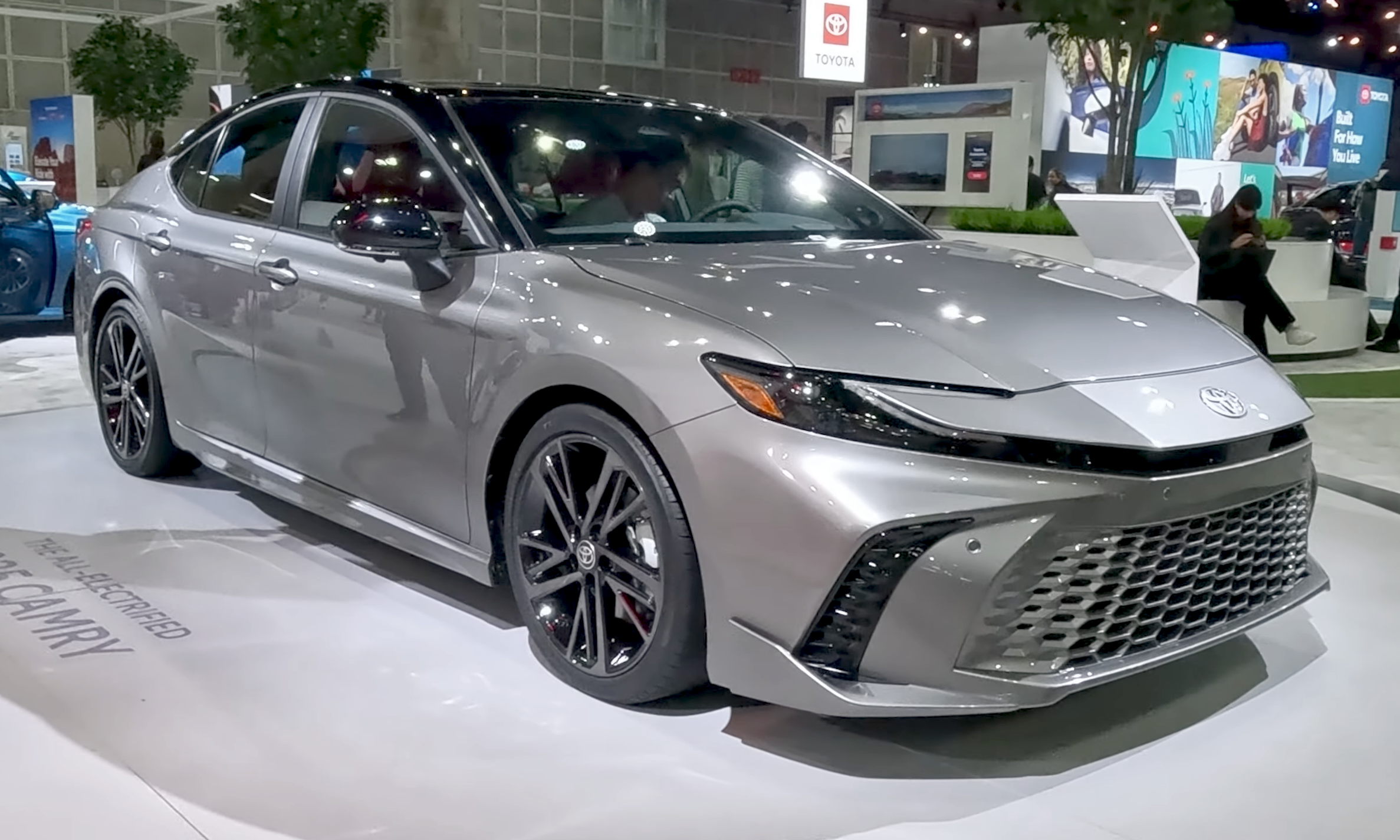 Toyota Camry SE